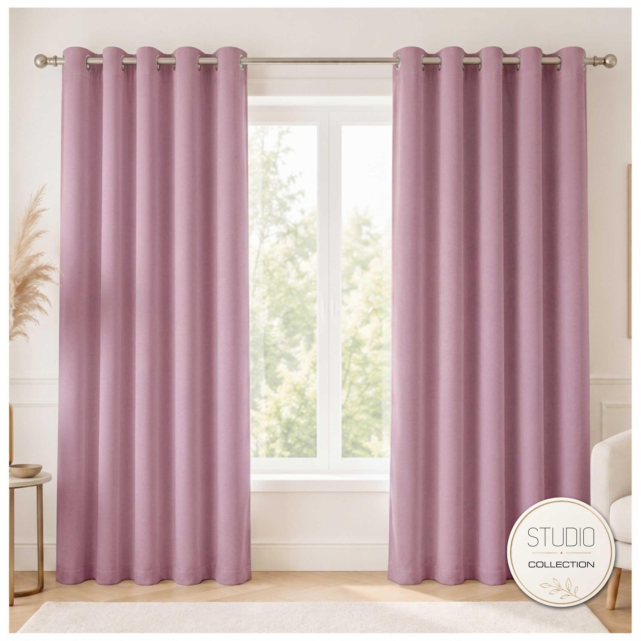 Zasłona Velvet na Przelotkach 140 × 245 cm – Różowa